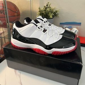 Nike Air Jordan 11 Retro Low Concord Bred Mens Sz. 13